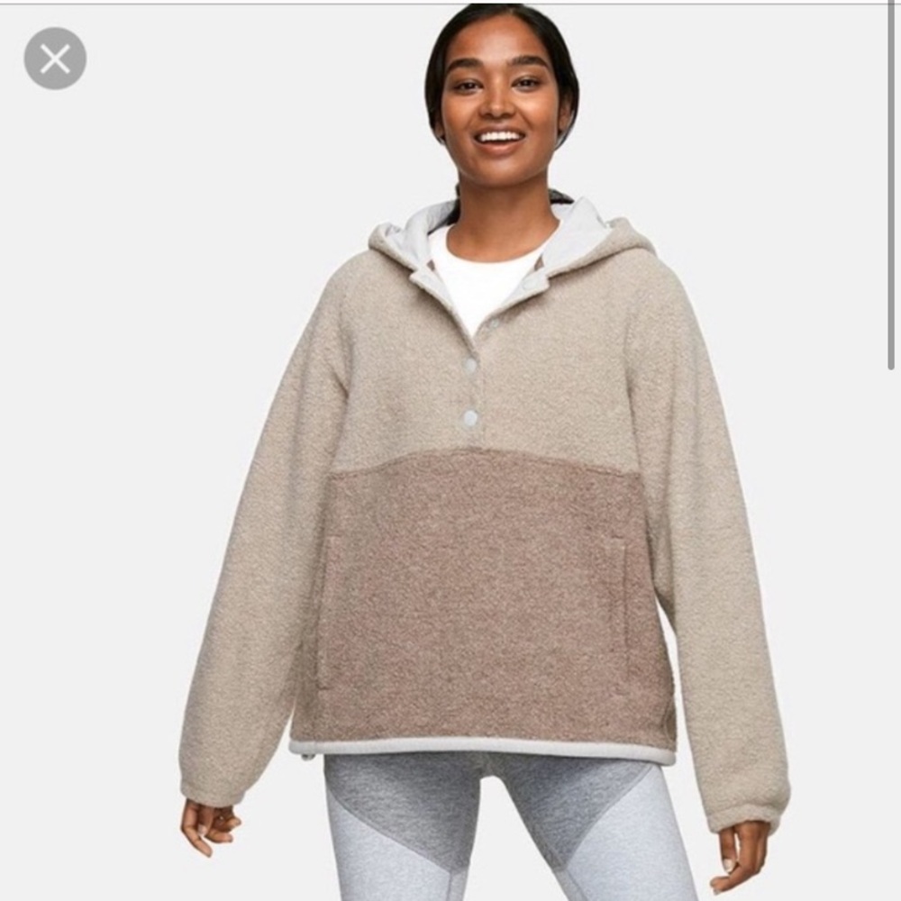 Outdoor Voices Mega Fleece Pull over